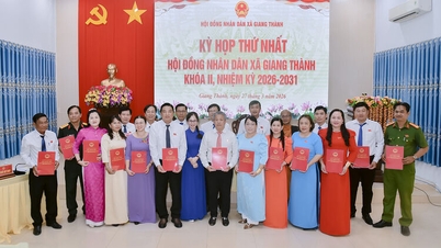 Dwie gminy Giang Thanh i Vinh Dieu wybrały swoje Stałe Komitety Rady Ludowej i Komitetu Ludowego.
