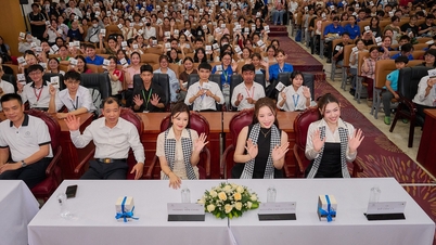'Viaje desde el corazón' de Trung Nguyên Legend: Una sorpresa para los estudiantes de Ciudad Ho Chi Minh.
