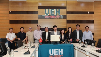 UEH اور OXFORD EMI ویتنام میں EMI تربیتی پروگرام کو نافذ کرنے کے لیے تعاون کرتے ہیں۔