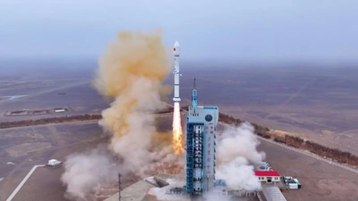 China berjaya melancarkan satelit ujian baharu.