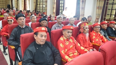 ឃុំឌឿងហ្វា៖ លើកកម្ពស់លទ្ធិប្រជាធិបតេយ្យ និងកសាងជីវិតវប្បធម៌ពីកម្រិតមូលដ្ឋាន។