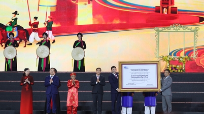 Cerimônia de Entrega de Certificados da UNESCO e Abertura do Festival "Retorno à Região Patrimonial de Bac Ninh - 2026": Honrando o patrimônio, reunindo e difundindo a essência cultural.