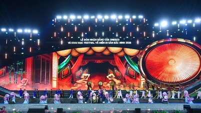 Bac Ninh: Uma noite deslumbrante de celebração em homenagem ao patrimônio cultural e abertura do Festival de 2026.