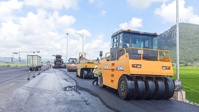 Motorveien Chi Thanh - Van Phong, som har kostet nesten 11 000 milliarder VND, skal etter planen åpnes i april 2026.