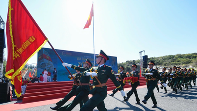 Des préparatifs sont en cours pour une cérémonie spéciale de levée du drapeau au mémorial des martyrs de Gac Ma.