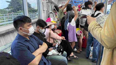 A metró és a buszok Ho Si Minh-városban sok utast vonzanak.