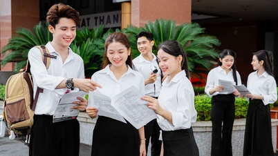 การคงค่าเล่าเรียนให้คงที่ตลอดหลักสูตร: มหาวิทยาลัยเหงียนตั๊ตถันให้การสนับสนุนนักศึกษาอย่างไร