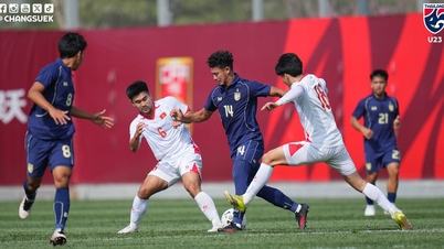 Keeper Cao Văn Bình strålte sterkt, men Vietnam U23 tapte likevel mot Thailand U23 etter å ha sluppet inn et mål bare 22 sekunder ut i kampen.