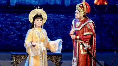 Verdienstelijke kunstenaar Thanh Thanh Tam herenigt zich met liefhebbers van Cai Luong (Vietnamese traditionele opera) in Ho Chi Minh-stad.