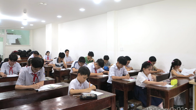 90 deltakere deltok i SASMO International Mathematics Olympiad ved Khanh Hoa eksamensnemnda.