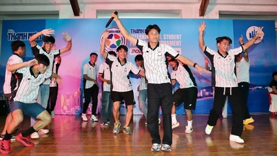 Une soirée de pur divertissement, les Prix internationaux de la jeunesse et des étudiants tissent des liens d'amitié en Asie du Sud-Est.