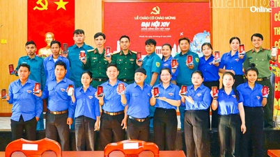 Jovens da comuna de Phuoc Ha: Trabalhando juntos para construir sua pátria.