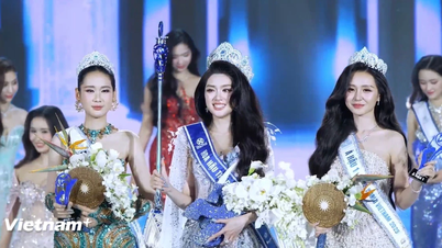 Finał Miss World Vietnam 2025: Zwyciężyła Phan Phuong Oanh.