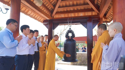 Inauguración del área conmemorativa de la 45.ª Compañía de Artillería de Ha Tinh.