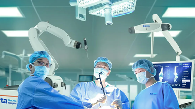 Vietnamban fejlesztették ki az első mesterséges intelligenciával működő robotot, amely milliméteres pontossággal képes csontokat vágni és ízületeket pótolni.