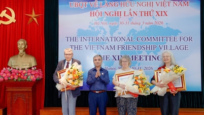 Spreading the message of peace from the Vietnam Friendship Village to international friends.