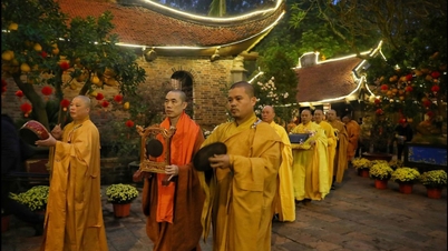 Only one day left to submit photos for the "Heritage Moments of Yen Tu - Vinh Nghiem - Con Son, Kiet Bac" contest.
