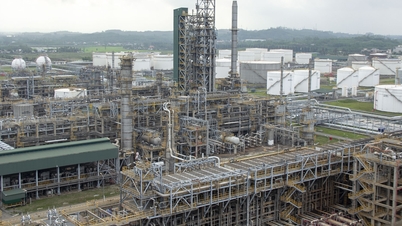 Fonctionnant au-delà de sa capacité, la raffinerie de Dung Quat vise un record de 8,3 millions de tonnes, assurant ainsi l'approvisionnement en carburant.