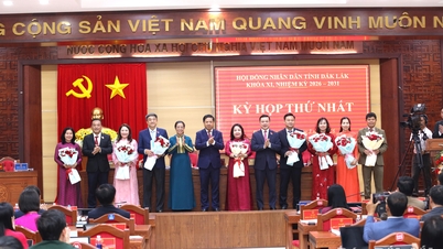 Comrade Cao Thi Hoa An was re-elected as Chairperson of the Dak Lak Provincial People's Council for the 11th term, 2026-2031.
