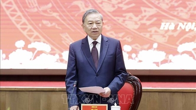 A 10. számú ellenőrző és felügyelő csoport jóváhagyta a Hanoi Városi Pártbizottság Állandó Bizottságának benyújtandó jelentéstervezetet.