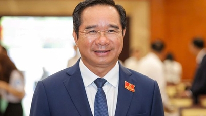 응우옌 반 두옥 동지가 2026년부터 2031년까지 호찌민시 인민위원회 주석으로 선출되었습니다.