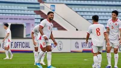 يتعرف المنتخب الوطني الفيتنامي على ملعب ثين ترونغ، استعداداً لمباراة الإياب ضد ماليزيا.