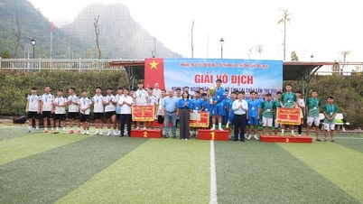 7人制サッカー選手権大会閉会式