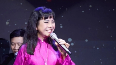 Um concerto em homenagem a Trinh Cong Son em Hoi An.