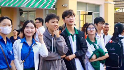 ចំនួនសិស្សចុះឈ្មោះចូលរៀនសរុបសម្រាប់ថ្នាក់ទី១០ នៅតាមសាលារដ្ឋក្នុងខេត្តឡាំដុងមានជិត ៤៥.០០០នាក់។