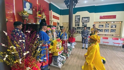 Het behoud van de culturele waarden van het Ky Yen-festival in het gemeenschapshuis van Binh Dong.