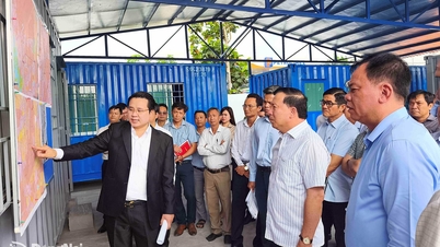 Los líderes de la provincia de Dong Nai inspeccionan tres zonas industriales que se preparan para la colocación de la primera piedra.