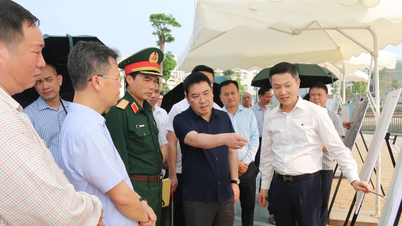 សមមិត្ត ង្វៀន ទួនអាញ ប្រធានគណៈកម្មាធិការប្រជាជនខេត្ត បានត្រួតពិនិត្យវឌ្ឍនភាពនៃគម្រោងលំនៅដ្ឋានទីក្រុង និងសង្គម។
