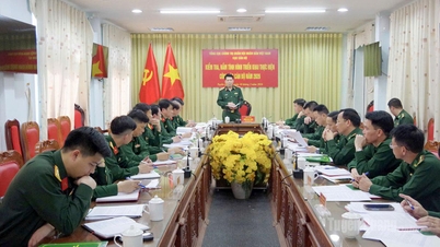 El Departamento de Personal del Departamento Político General del Ejército Popular de Vietnam está trabajando en la provincia.