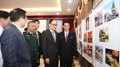 Menteri Luar Negeri Le Hoai Trung menghadiri resepsi perayaan Kongres ke-9 Partai Buruh Korea.