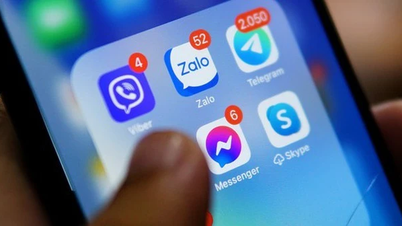 Warning about scams using AI to steal Zalo and Facebook accounts.