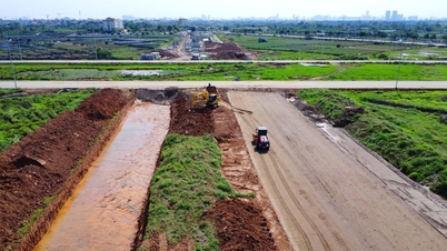 Voortgang van de West Thang Long-snelweg door Hanoi: Problemen met de grondverwerving op diverse cruciale locaties.