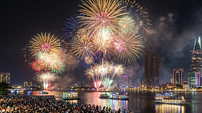 Ho Chi Minh City to hold fireworks display on the 51st anniversary of the Liberation of Southern Vietnam and National Reunification Day.