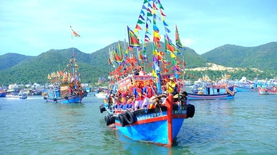 Fiskefestivalen - en maritim tro blant fiskerne i Nha Trang.