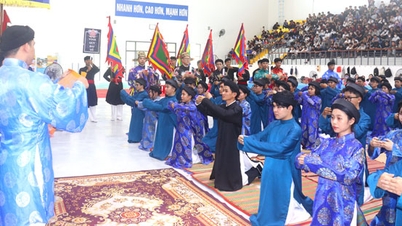 Trải nghiệm sân khấu hóa Khoa thi Minh kinh bác học