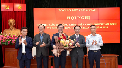 Az Oktatási és Képzési Minisztérium búcsút int Nguyễn Van Phuc volt miniszterhelyettesnek.