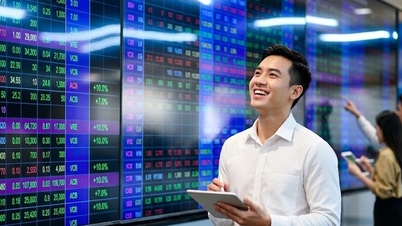 The market surged in early April, with the VN-Index regaining the 1,700-point mark.