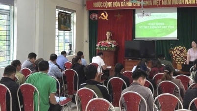 Training on professional skills for 46 members of the Savings and Loan Group Management Board in Quang Long commune - Cao Bang Online Newspaper