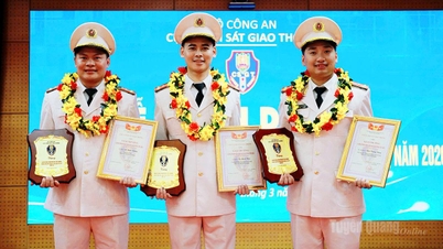 Tuyen Quang has 3 officers who received the "Outstanding Traffic Police Officer" award.