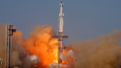 SpaceX, tarihin en büyük halka arzını gerçekleştirmeyi vaat ederek gizlice halka arz başvurusunda bulundu.