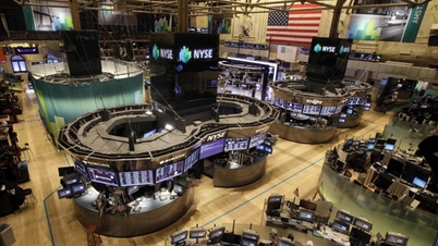 Wall Street rallies as hopes of easing tensions over Iran boost markets.