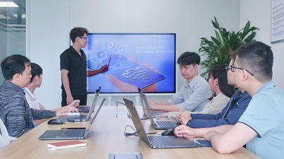 Samsung's third generation Galaxy AI showcases 'Made in Vietnam' technology.