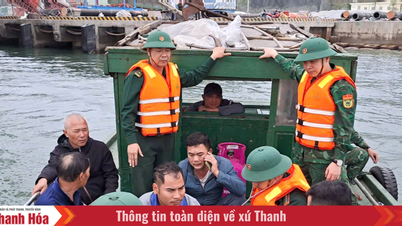 Five crew members in distress at sea were rescued in time.