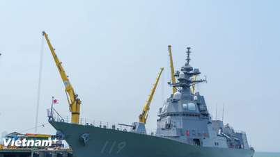La fragata japonesa Asahi realiza una visita amistosa a la ciudad de Da Nang.