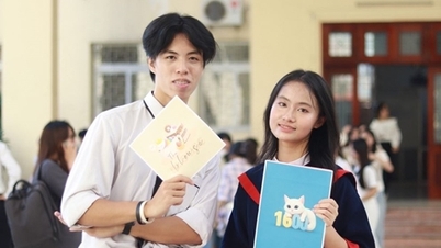 Dua pelajar dengan skor tertinggi dari Universiti Politeknik, yang berada dalam kedudukan 1% teratas di seluruh dunia, menawarkan kelas SAT percuma.