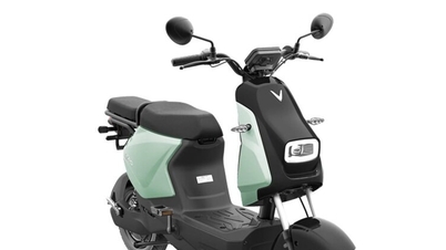 VinFast Amio 2026: Electric motorbike using LFP battery, priced from 13.9 million VND.